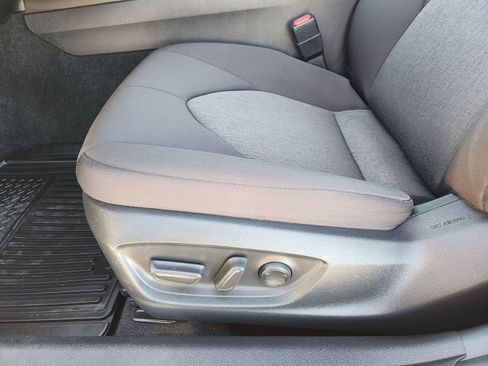Used 2023 Toyota Camry LE image 29
