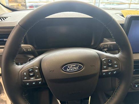 New 2025 Ford Maverick Lobo image 9