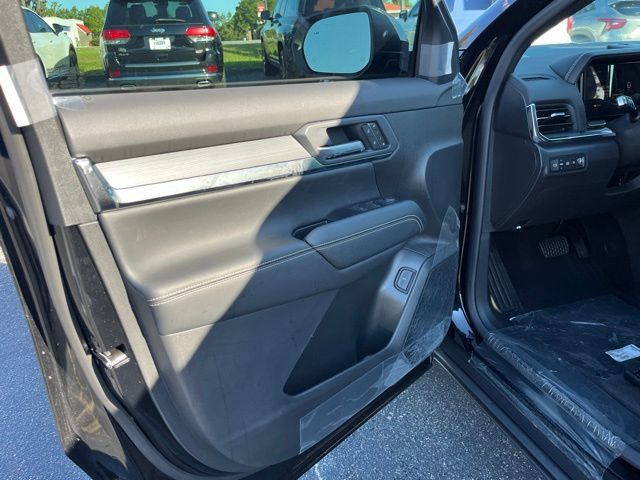 New 2027 GMC Terrain Elevation w/ Elevation Premium Package FWD image 6