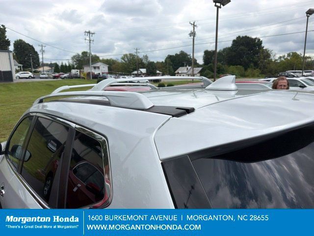 Used 2019 Nissan Rogue SV FWD image 5