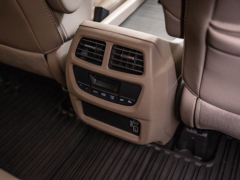 Used 2022 Honda Pilot Special Edition image 44