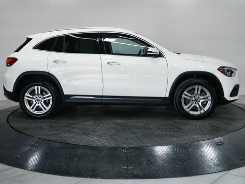 Used 2023 Mercedes-Benz GLA 250 4MATIC image 5