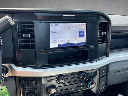 New 2025 Ford F550 4x4 Regular Cab Super Duty w/ XL Chrome Package image 7