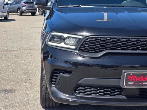 Used 2024 Dodge Durango GT RWD image 3