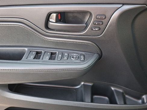 Certified 2025 Honda Odyssey EX-L image 15