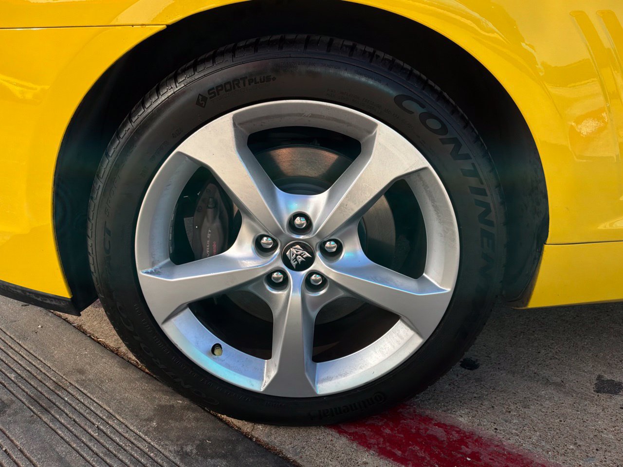 Used 2015 Chevrolet Camaro SS RWD image 9
