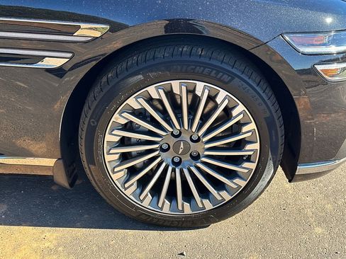 Used 2023 Genesis G80 image 12
