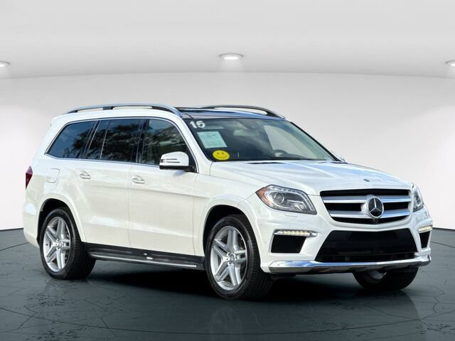 Used 2015 Mercedes-Benz GL 550 4MATIC image 8