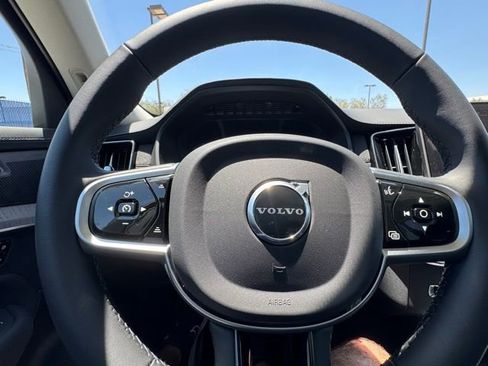 New 2025 Volvo XC90 T8 Ultra w/ Protection Package Premier image 31