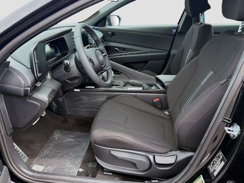 New 2026 Hyundai Elantra Sport FWD image 15