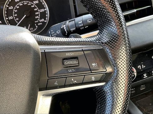 Used 2022 Mitsubishi Outlander SEL Black Edition image 18