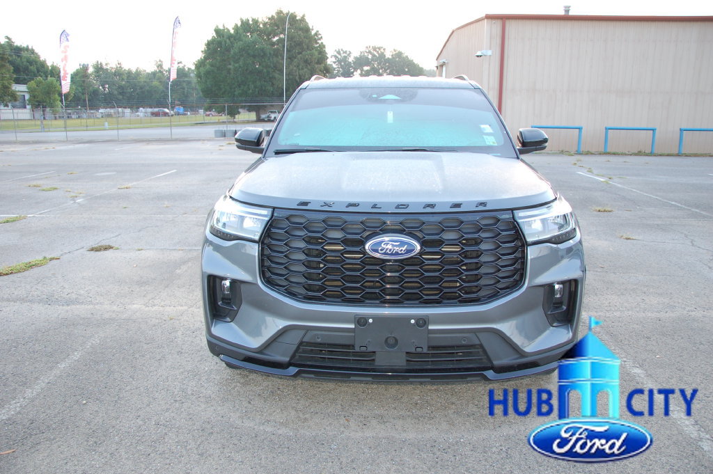 Used 2025 Ford Explorer ST-Line RWD image 8