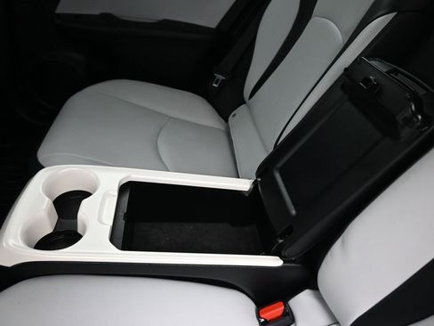 Used 2017 Toyota Prius Prime Advanced image 30