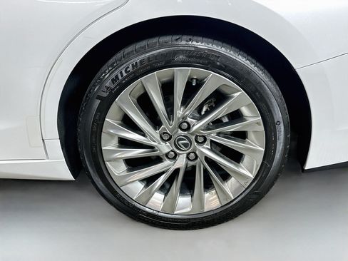 Used 2020 Lexus ES 350 w/ Accessory Package 2 FWD image 31