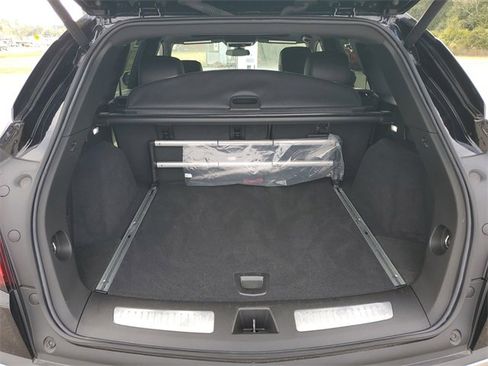 Used 2025 Cadillac XT5 Premium Luxury image 34