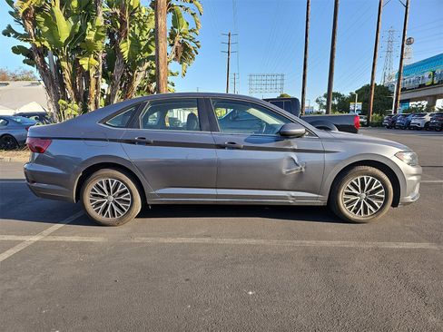 Certified 2021 Volkswagen Jetta S w/ Driver Assistance Package image 4