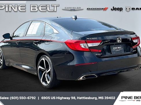 Used 2018 Honda Accord Sport image 2