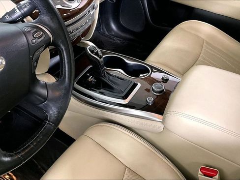 Used 2017 INFINITI QX60 FWD w/ Deluxe Technology Package image 17