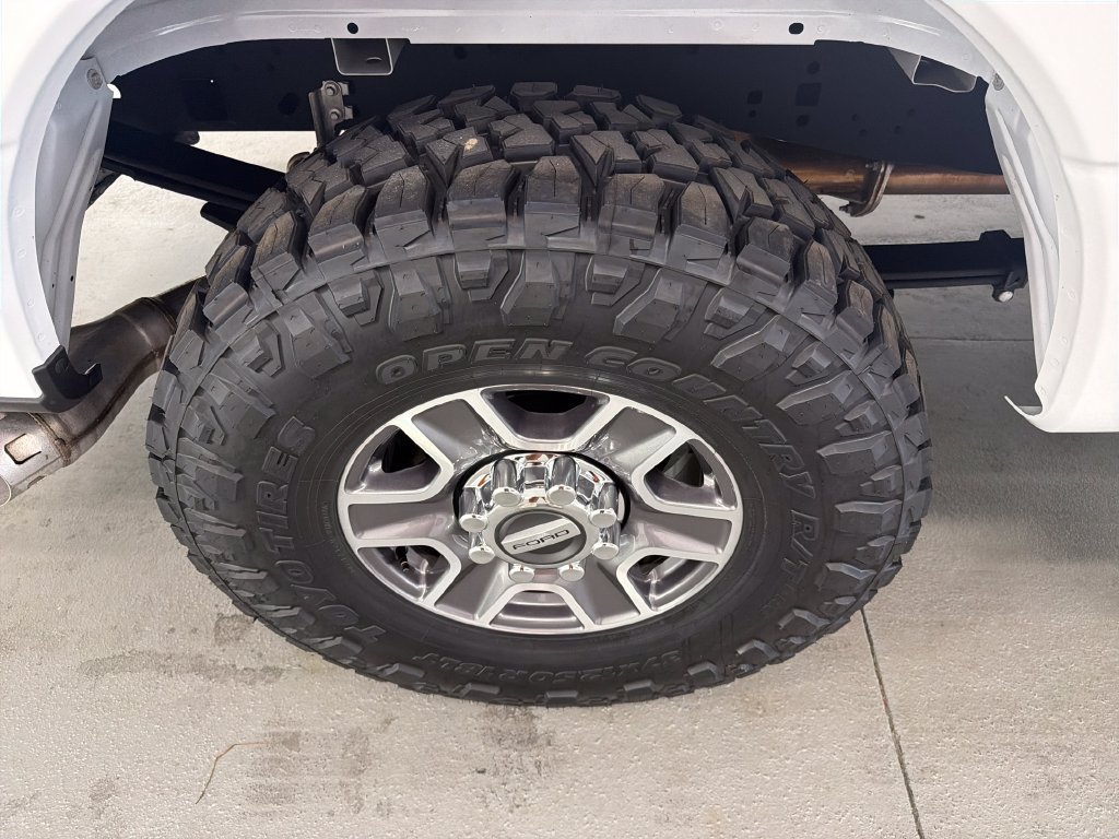 Used 2026 Ford F250 Lariat AWD/4WD image 4