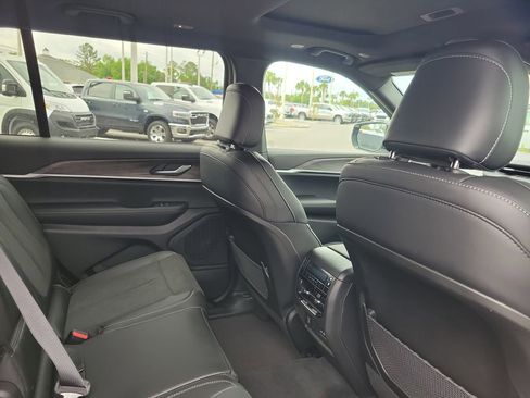 New 2026 Jeep Grand Cherokee L 2WD image 29
