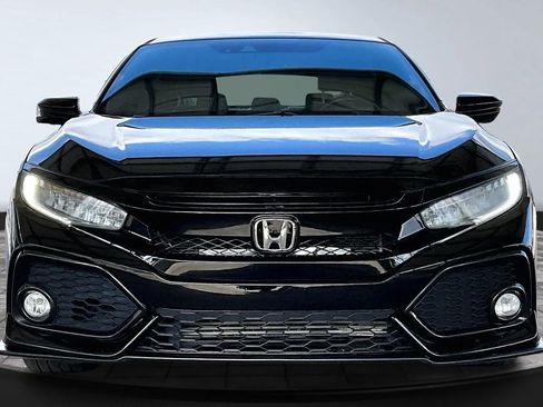 Used 2019 Honda Civic Sport Touring image 2