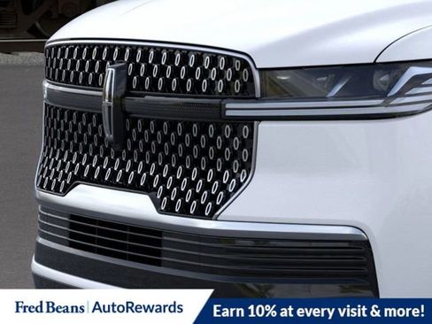 New 2026 Lincoln Navigator L Reserve AWD/4WD image 18