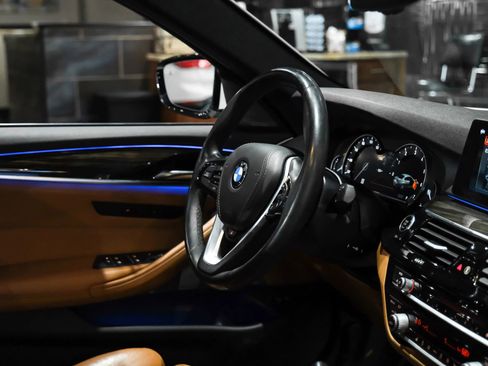 Used 2018 BMW 540i xDrive w/ Premium Package AWD/4WD image 16