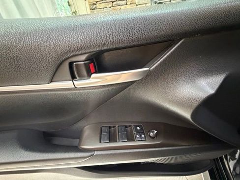 Used 2022 Toyota Camry LE w/ Convenience Package FWD image 27