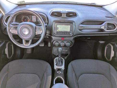 Used 2016 Jeep Renegade 75th Anniversary FWD image 11