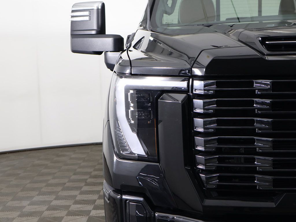 Used 2025 GMC Sierra 2500 Denali Ultimate AWD/4WD image 19