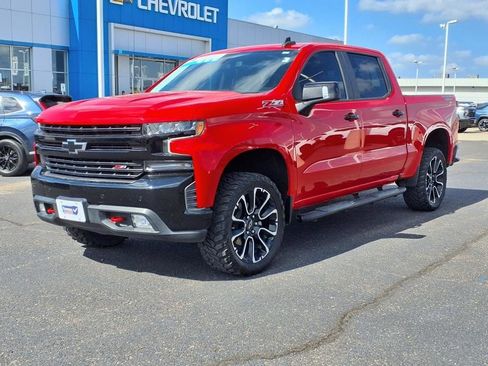 Used 2021 Chevrolet Silverado 1500 LT Trail Boss w/ Convenience Package II image 3