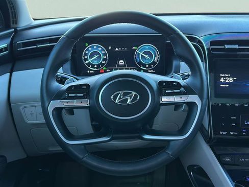 Used 2024 Hyundai Tucson Limited image 18