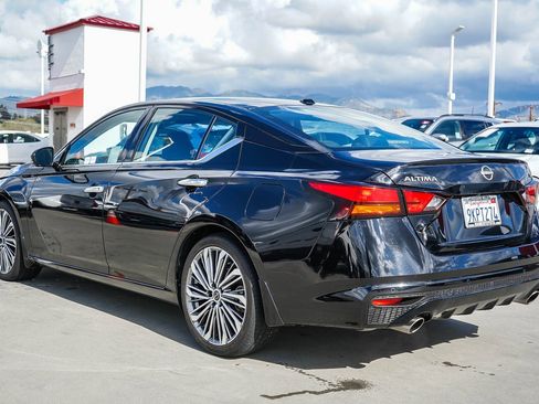 Used 2024 Nissan Altima 2.5 SL image 7