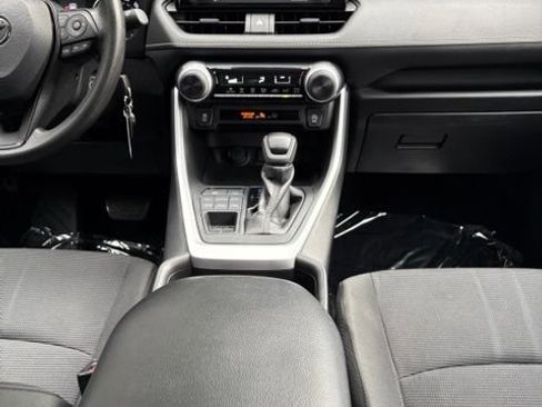 Used 2020 Toyota RAV4 LE w/ All Weather Liner Package AWD/4WD image 15