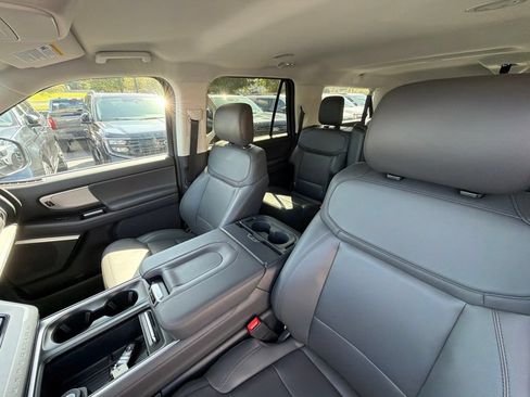 New 2026 Ford Expedition Max Active AWD/4WD image 12