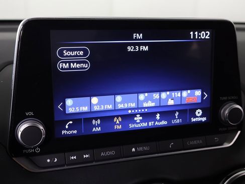 Used 2023 Nissan Sentra SV image 39