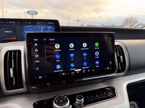 Used 2025 Ford Expedition Active image 29