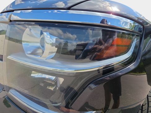 Used 2017 Chevrolet Tahoe LT image 33