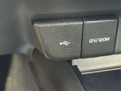 Certified 2023 Toyota Camry SE image 20