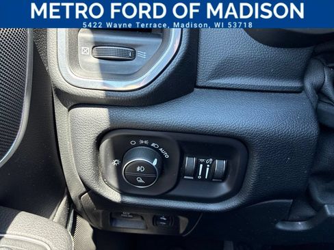 Used 2021 RAM 1500 Laramie AWD/4WD image 39