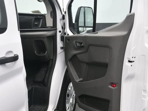 Used 2025 Ford Transit 250 Low Roof w/ Exterior Upgrade Package RWD image 14