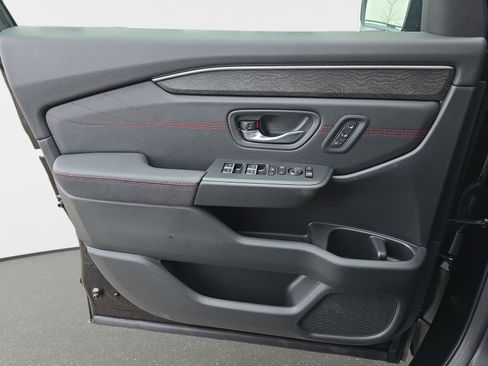 New 2026 Honda Pilot Black Edition image 27