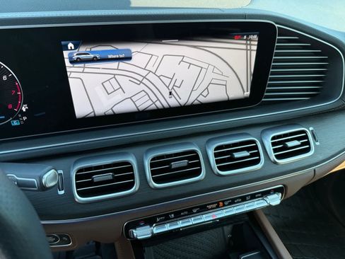 Certified 2024 Mercedes-Benz GLS 450 4MATIC image 18