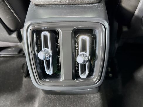 Used 2023 Volvo XC40 B5 Plus w/ Driver Assist Package image 28