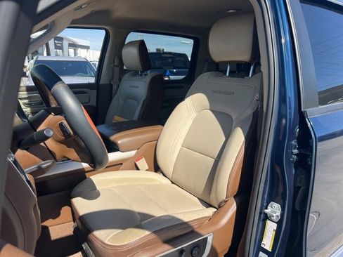 Used 2019 RAM 1500 Laramie image 8