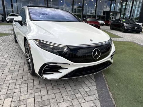 Used 2023 Mercedes-Benz EQS 450+ Sedan image 8