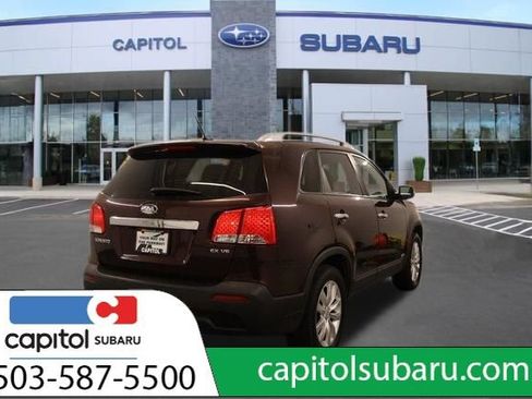 Used 2011 Kia Sorento EX w/ Premium Pkg AWD/4WD image 4