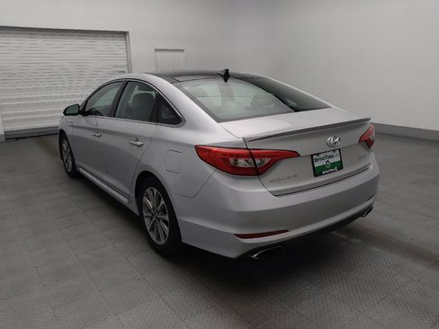 Used 2016 Hyundai Sonata Limited w/ Option Group 04 FWD image 5