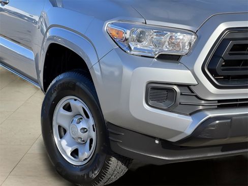 Used 2022 Toyota Tacoma SR image 39