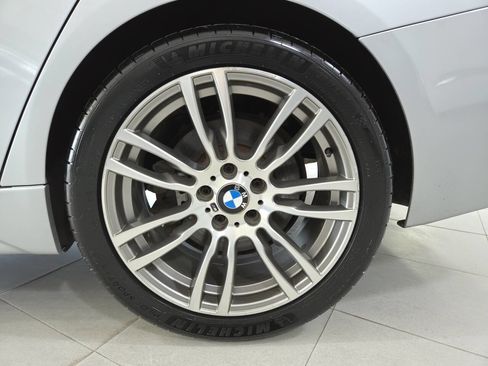 Used 2017 BMW 340i xDrive Sedan AWD/4WD image 11